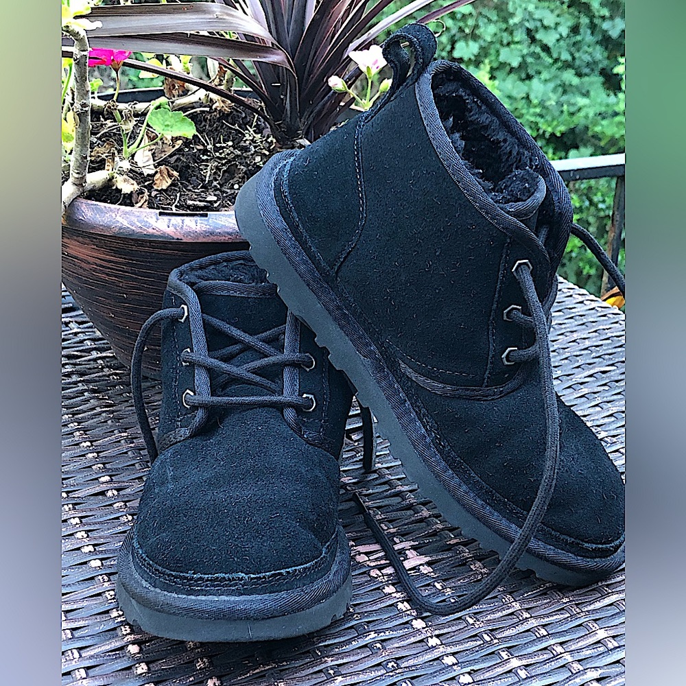 Black Suede UGG Tie Up Boots. Woman’s Size 7